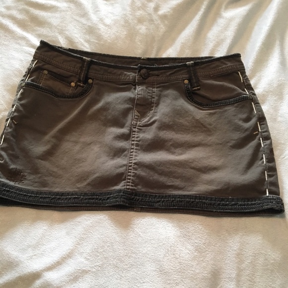 Buffalo Skirt - Picture 2 of 3